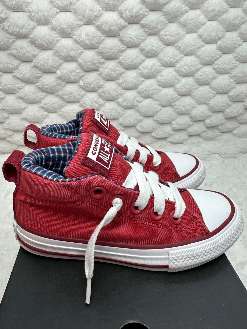 Converse Red Mid Top Slip On Sneakers Size 11 - Picture 2 of 7